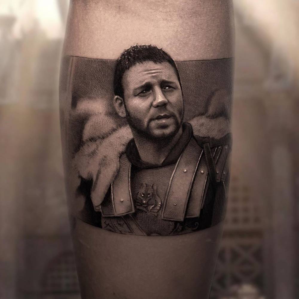 Russell Crowe (Gladiator) 1000_x_1000_jpg