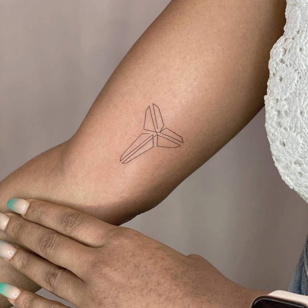 One Line Kobe Mamba Tattoo 1000_x_1000_jpg
