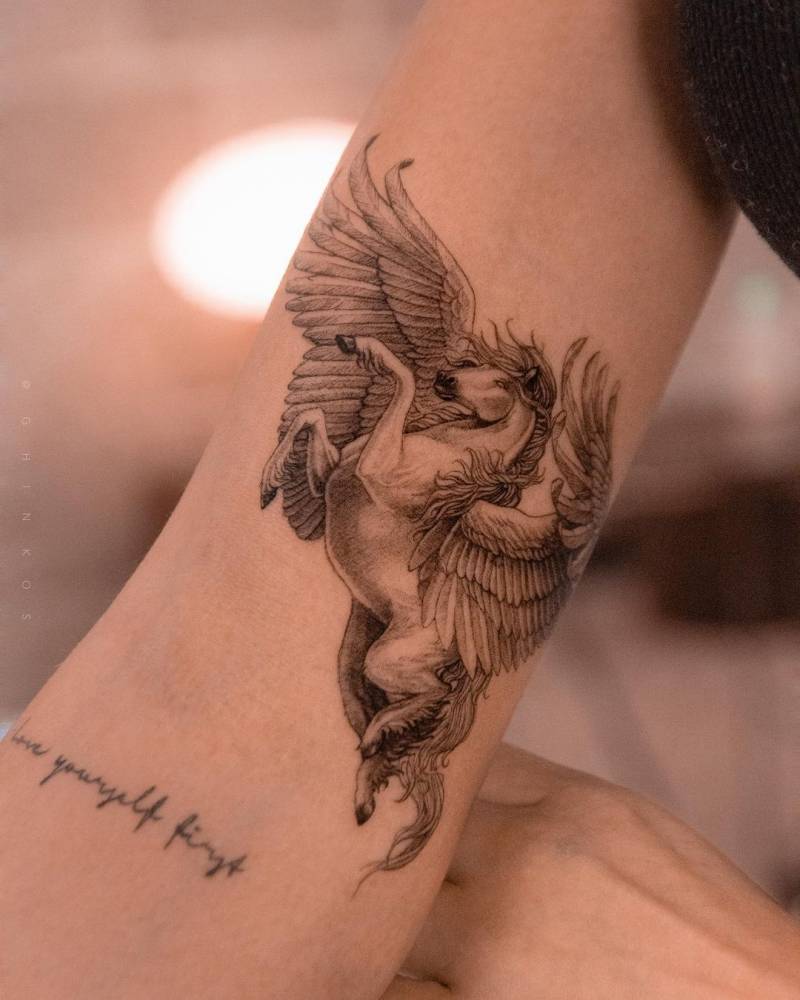 Pegasus Tattoo On Summer Soderstrom's Inner Arm 1000_x_800_jpg