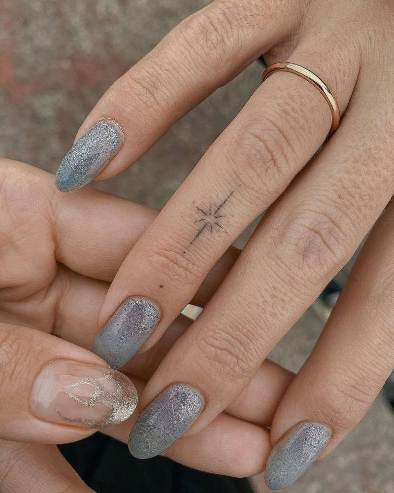 Hand Poked North Star Tattoo On The Finger 1000_x_800_jpg