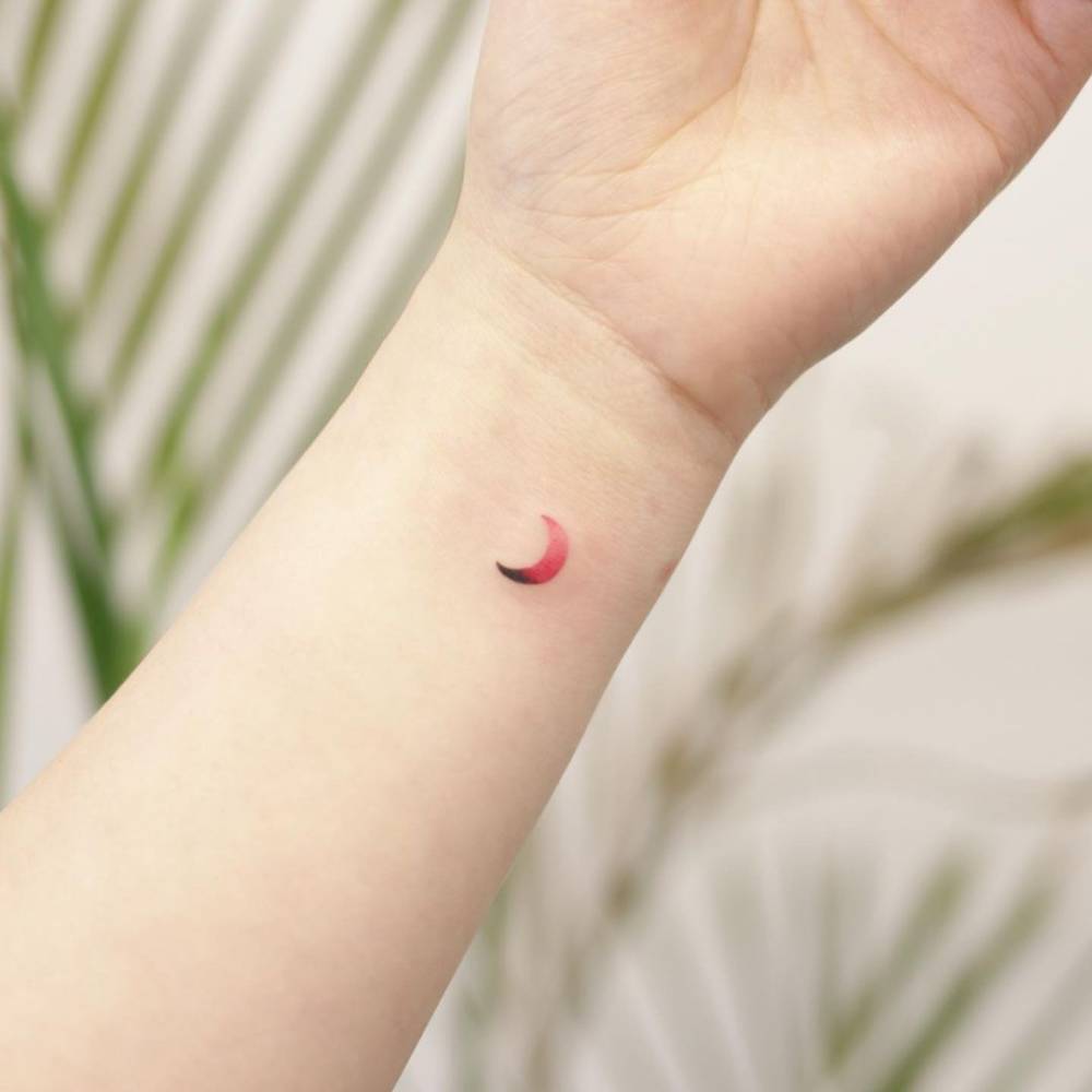 Minimalist Crescent Moon Tattoo On The Wrist. 1000_x_1000_jpg