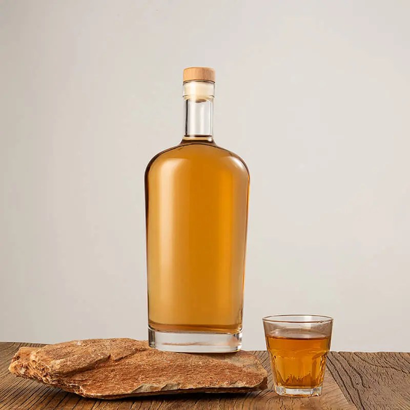 China 750ml Flat Philly Tequila Alcohol Glass Bottle with Bar Top Cork