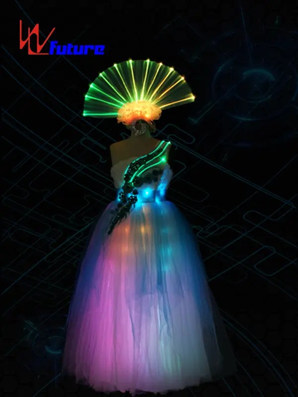 China Top Suppliers Led Stilt Walker Costume Discount Price