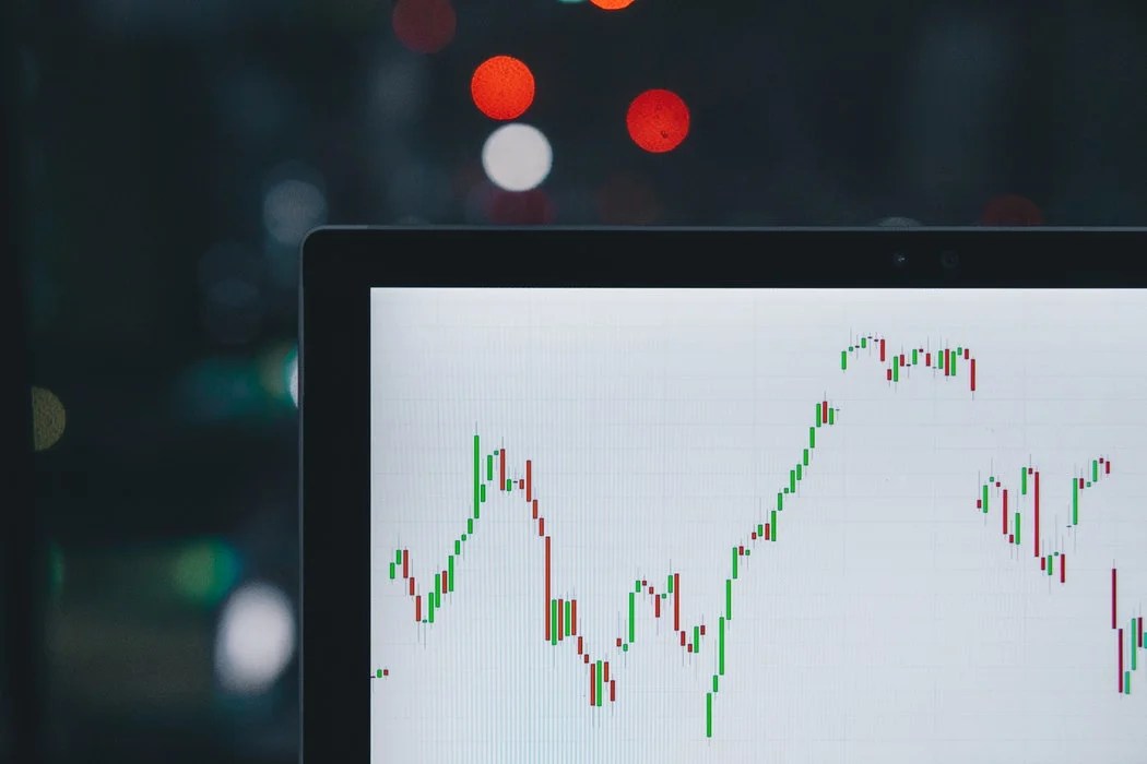 6 Best Small Cap ETFs to Buy (Updated May 2022) • Benzinga
