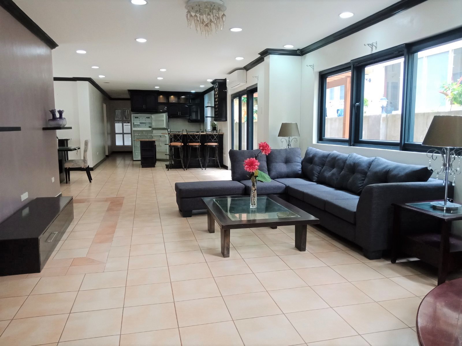 Maria Luisa house for RENT Banilad Cebu City with 3car garage Cebu