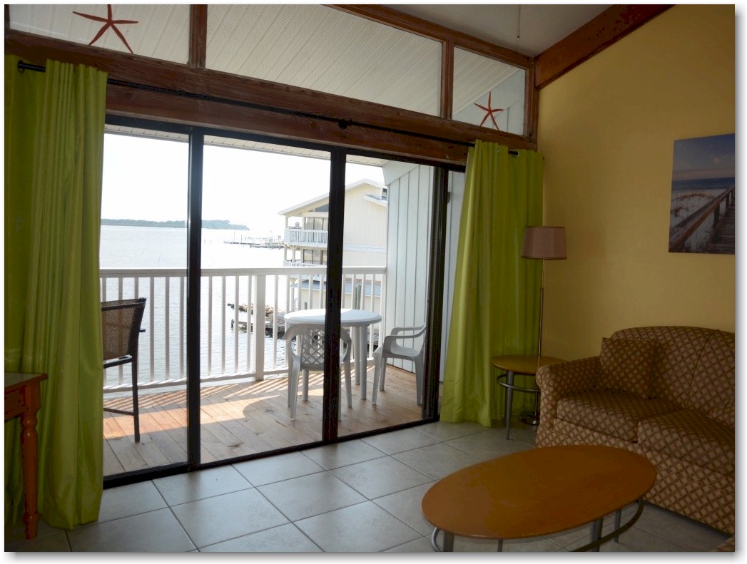 Cedar Cove Hotel Room 311