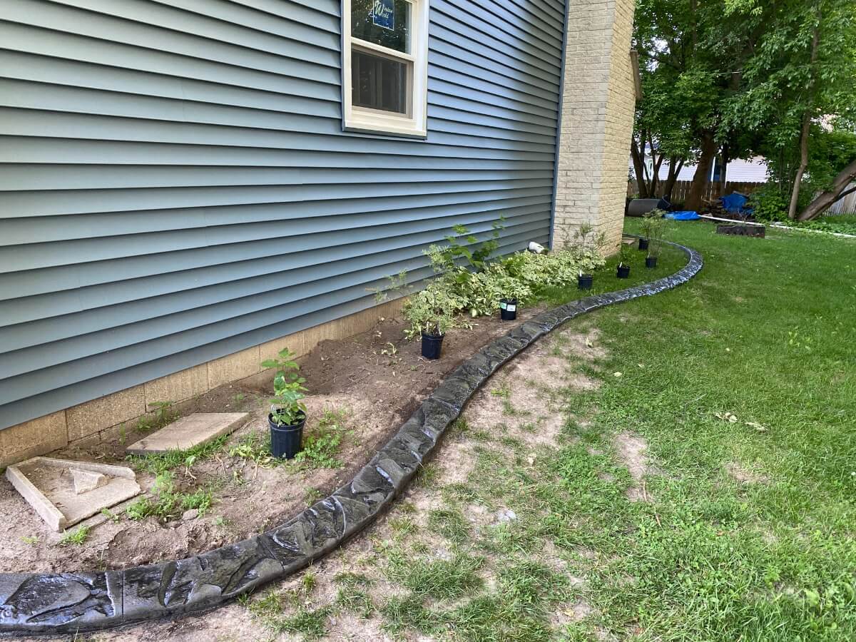 Eton Court Cedar Creek Curbing