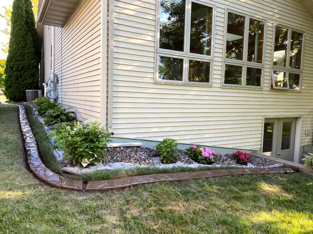 Birch Tree Avenue Cedar Creek Curbing