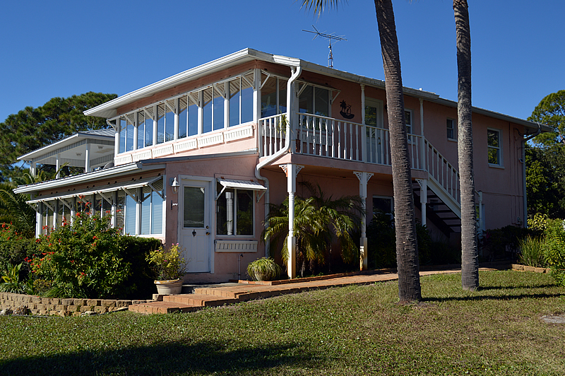 The Sunrise Suite Cedar Key Bed & Breakfast