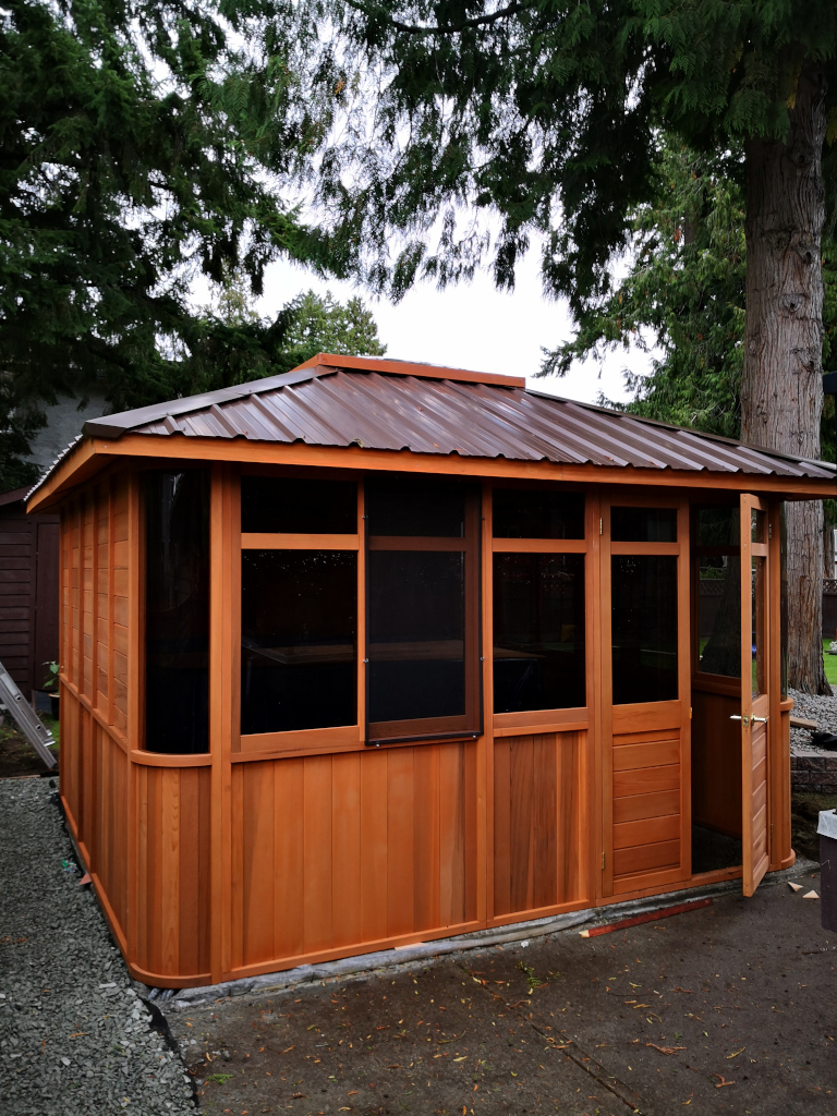 The gazebo meets our expectations