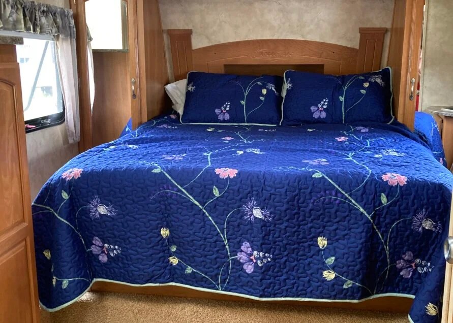 RV Rental Ceilidh Cottages