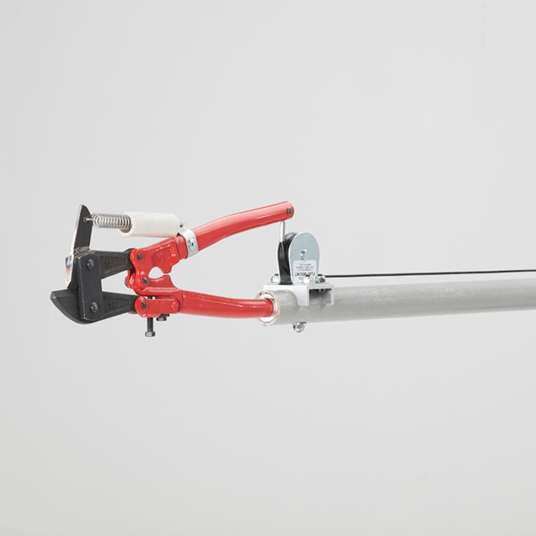 SaberTooth ™ Bolt and Wire Cutter Professional Engineering Co., Inc.