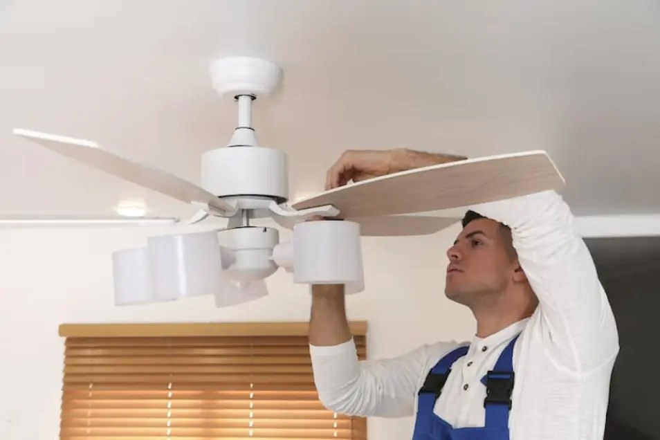 10 Common Ceiling Fan Problems [Troubleshooting Guide]
