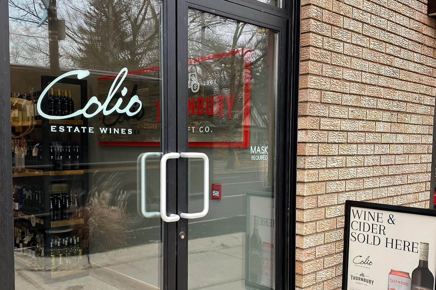 Awardwinning winery opens a wine boutique in Hamilton CEKAN