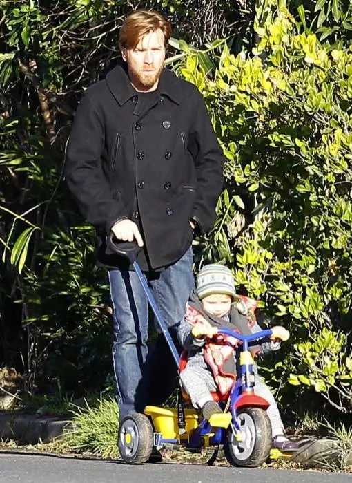 Exclusive… Ewan McGregor Takes Son Anouk Out For A Walk Celeb Baby