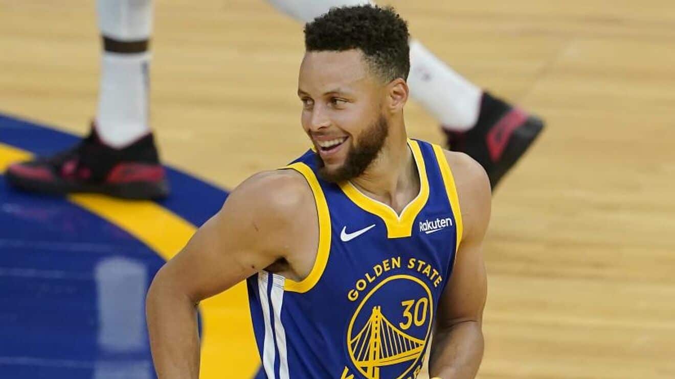 Stephen Curry [2022 Update] Wife, Legacy & Net Worth