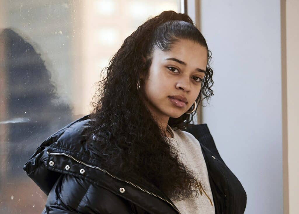 Ella Mai Parents Irish Father And A Jamaican Mother, Family And Ethnicity(021)