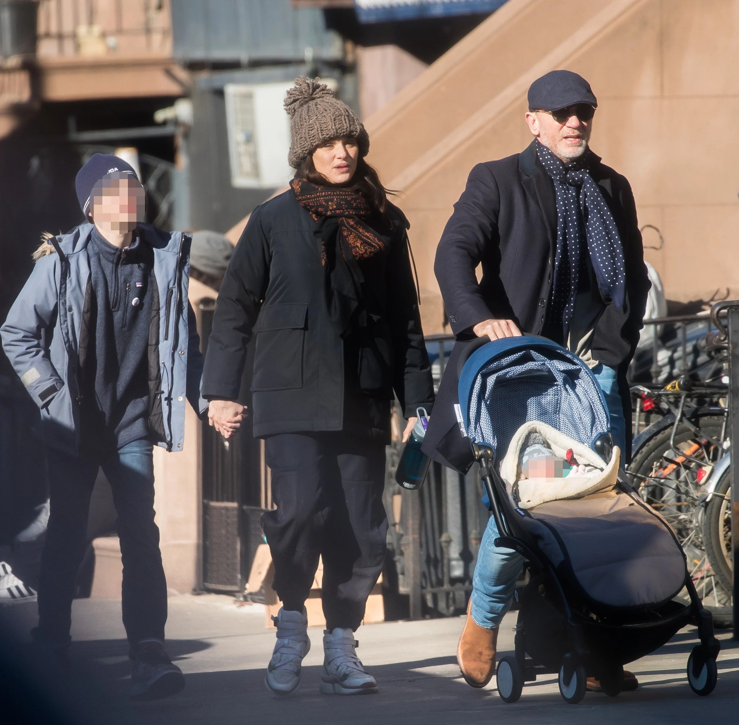 Meet Rachel Weisz Daughter Grace Kids And Family