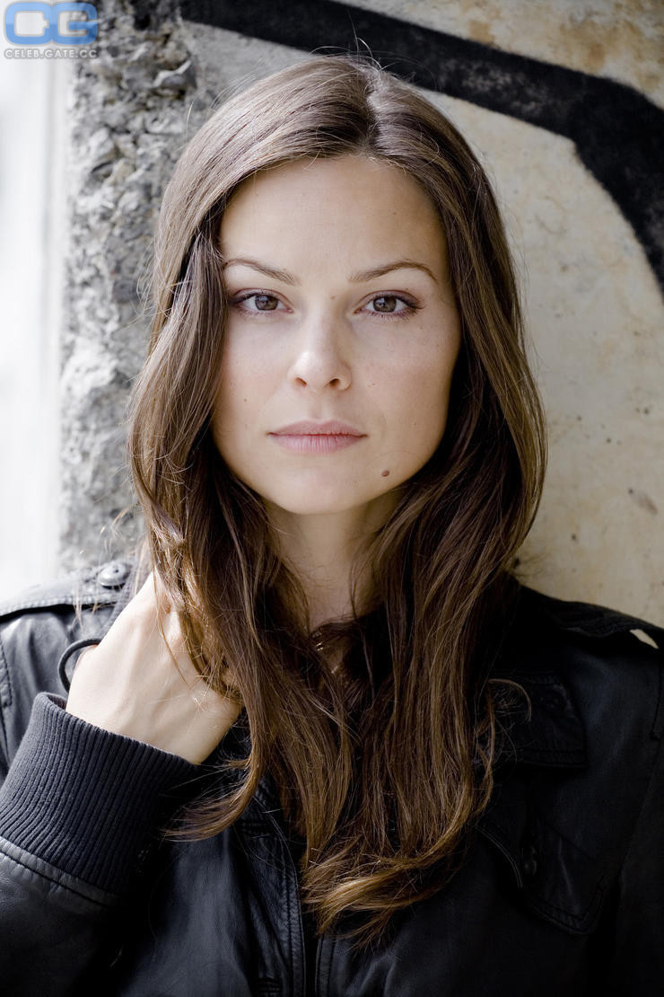 Mina Tander nackt, Nacktbilder, Playboy, Nacktfotos, Fakes, Oben Ohne