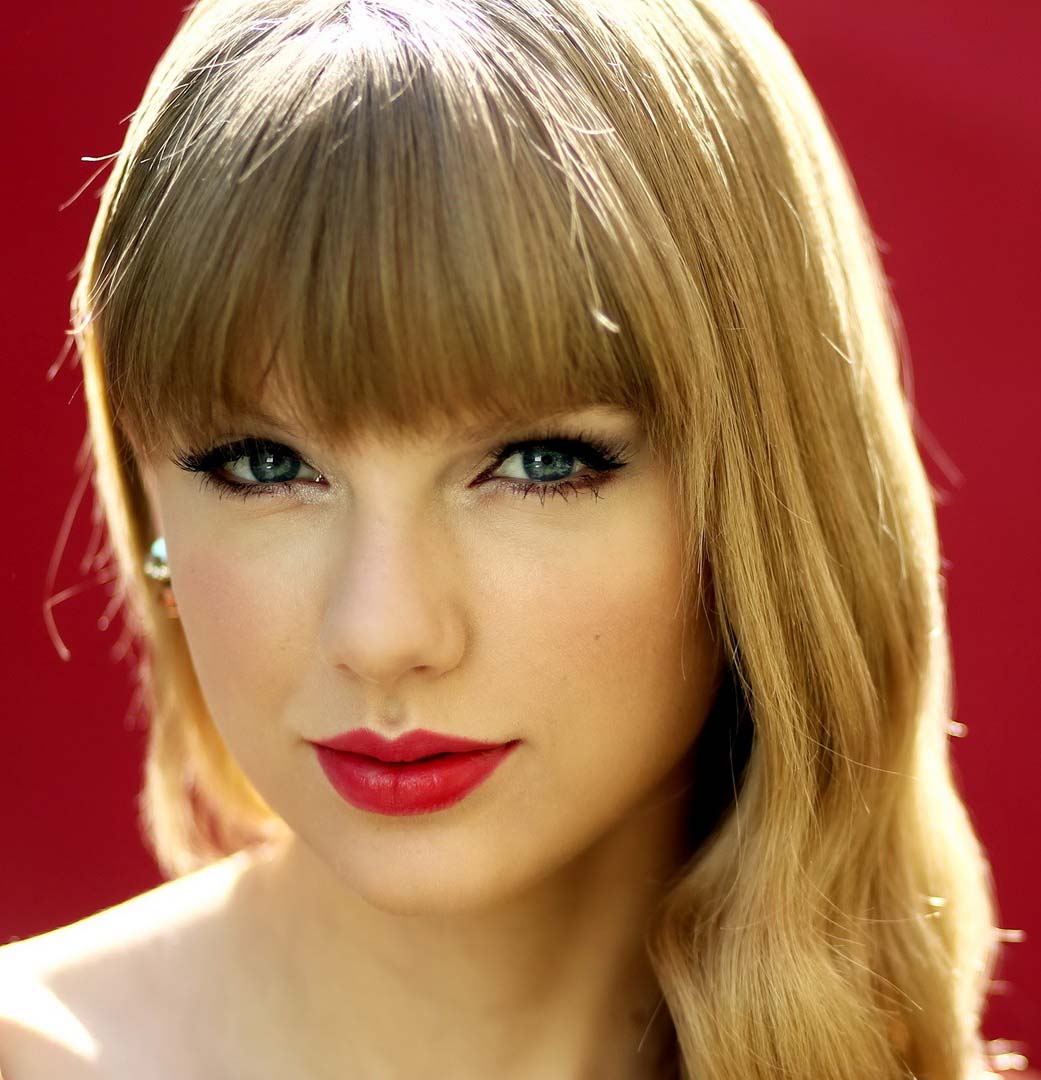 Taylor Swift Beauty Routine Celebie