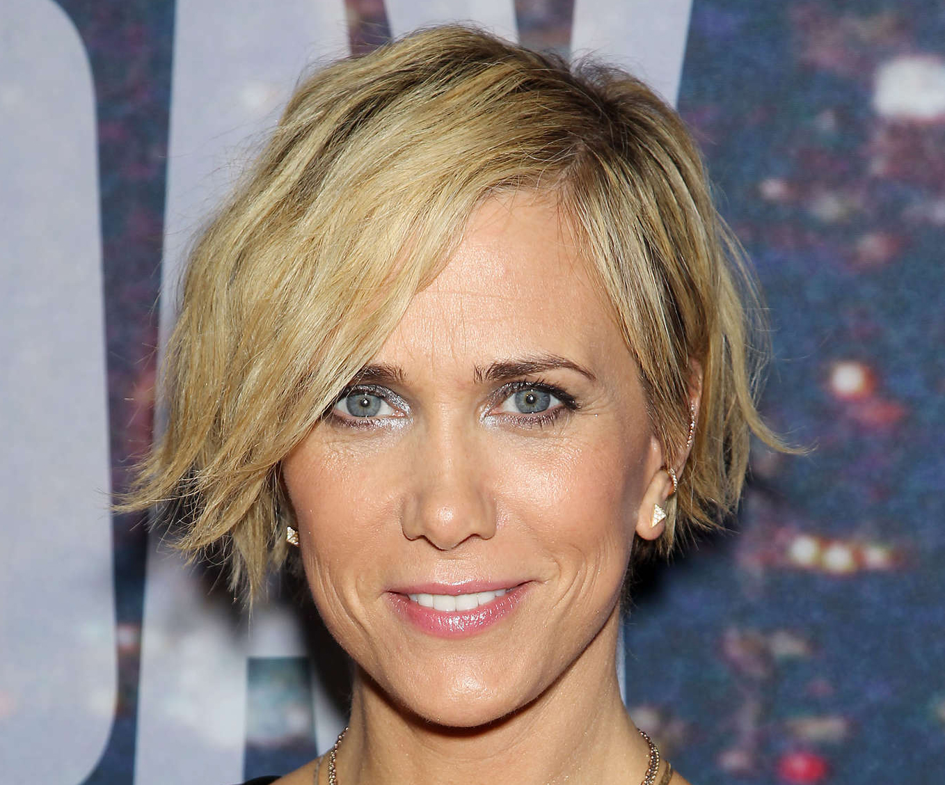 Kristen Wiig – Height, Weight, Bra Size, Measurements & Bio | Celebie