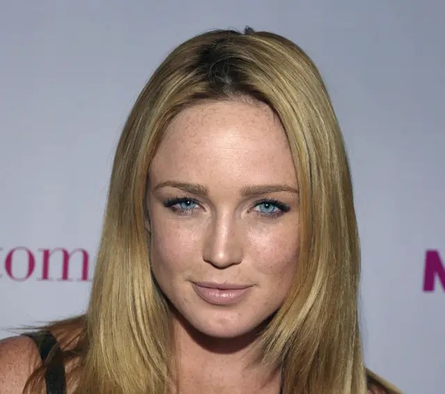 Caity Lotz - Height, Weight, Bra Size, Measurements & Bio | Celebie