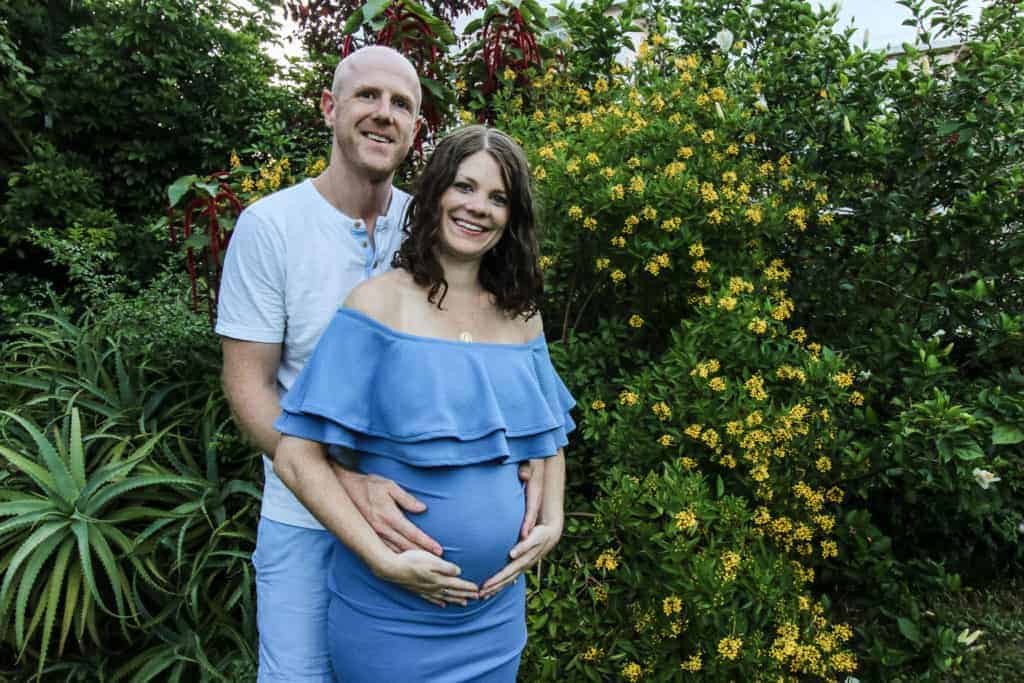How to DIY a Maternity Photoshoot Celebrating with kids