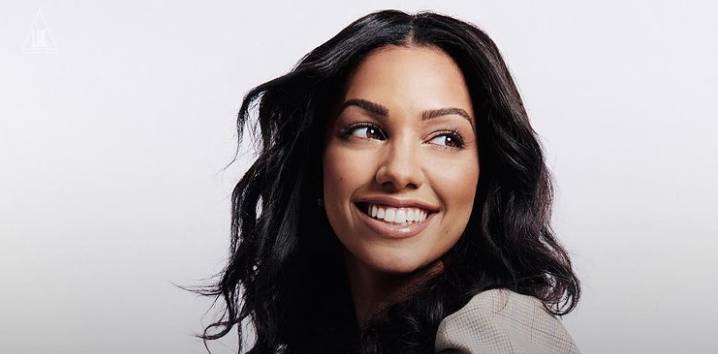Corinne Foxx Height, Weight, Measurements, Bra Size, Shoe Size