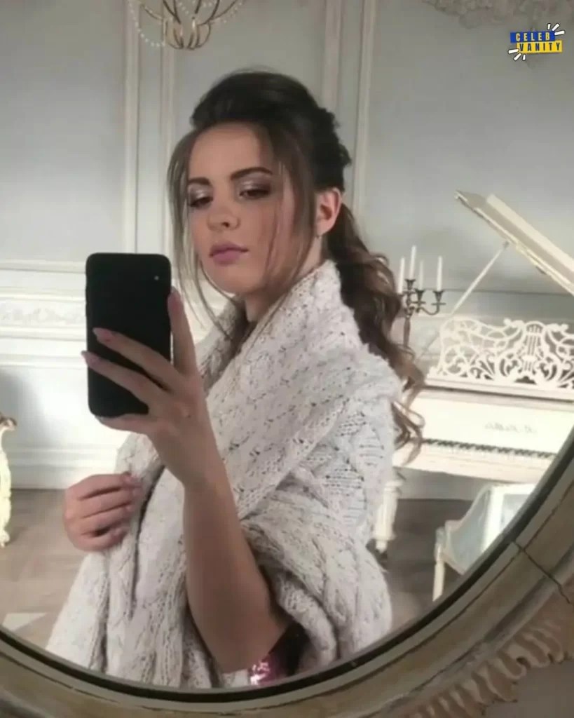 Julia Zu - Biography, Age, Images, Spouse, Height, Figure, Net Worth and More - Celeb Vanity