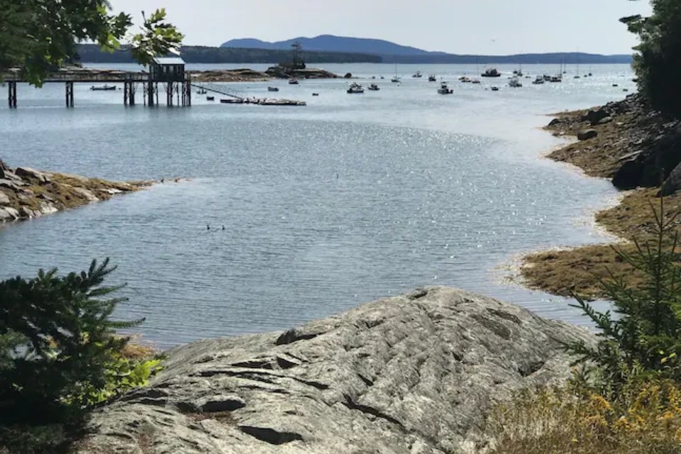 5 best Vrbo Maine Lake House Rentals