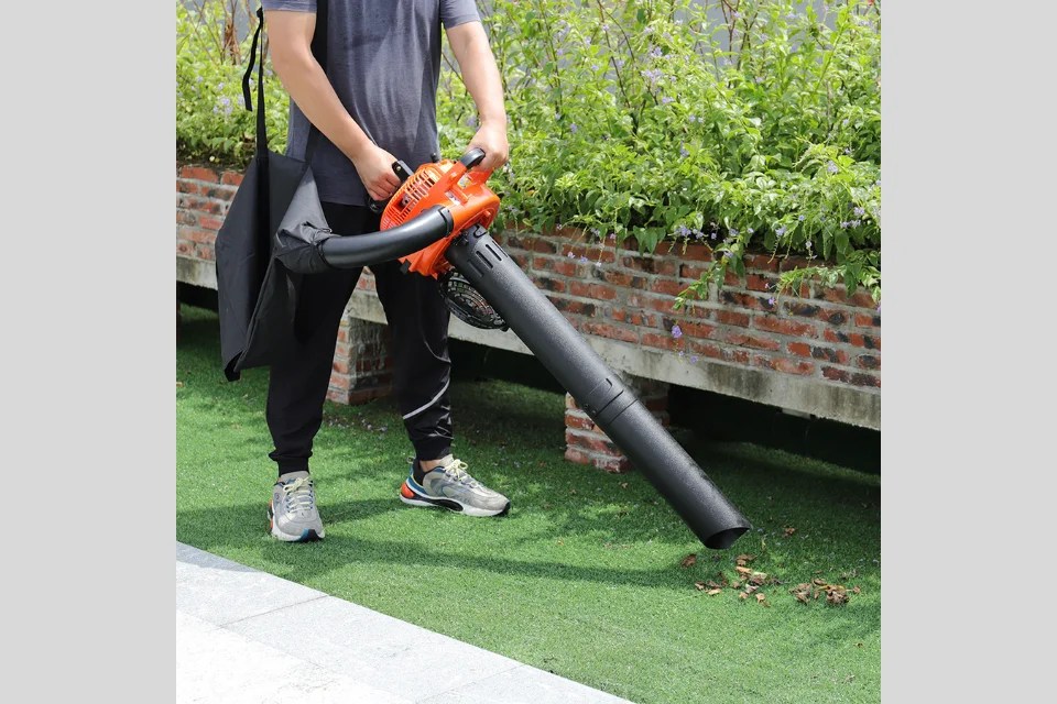 5 Best Cordless Garden Vacuum for a Clean and Healthy Lawn