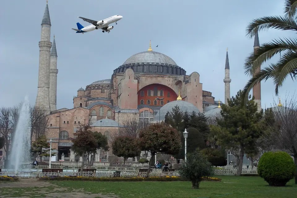 "Get The Cheap Flights To Istanbul By Using These Tips!"