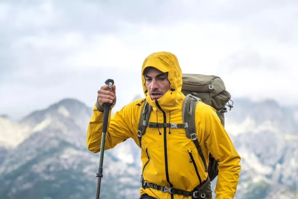 The 5 Best Men's Hiking Jacket for Outdoor Adventures
