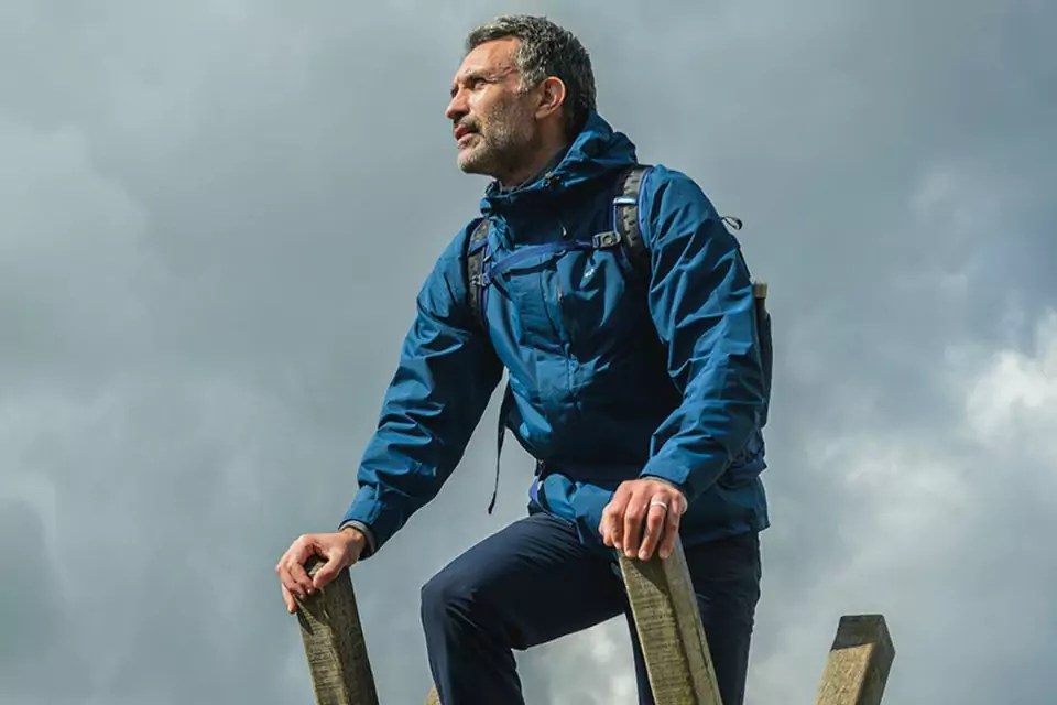 5 Best Men's Waterproof Jackets To Gear Up Adventure Awaits