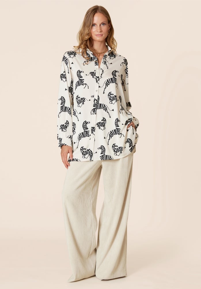 THE HOUSE OF ANGELS OVERSIZED SHIRT Celia Boutique