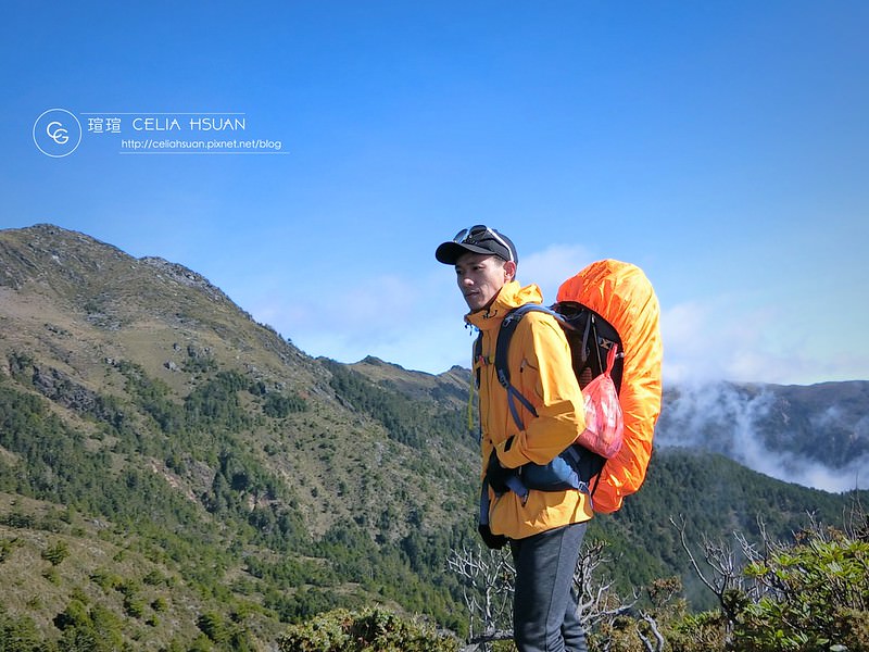 【登山實用穿搭】登山外套怎麼選 國家地理三合一機能登山外套 好穿好用好看 登山實用穿搭 機能外套推薦 ＠荒糖Ｇ先生專欄