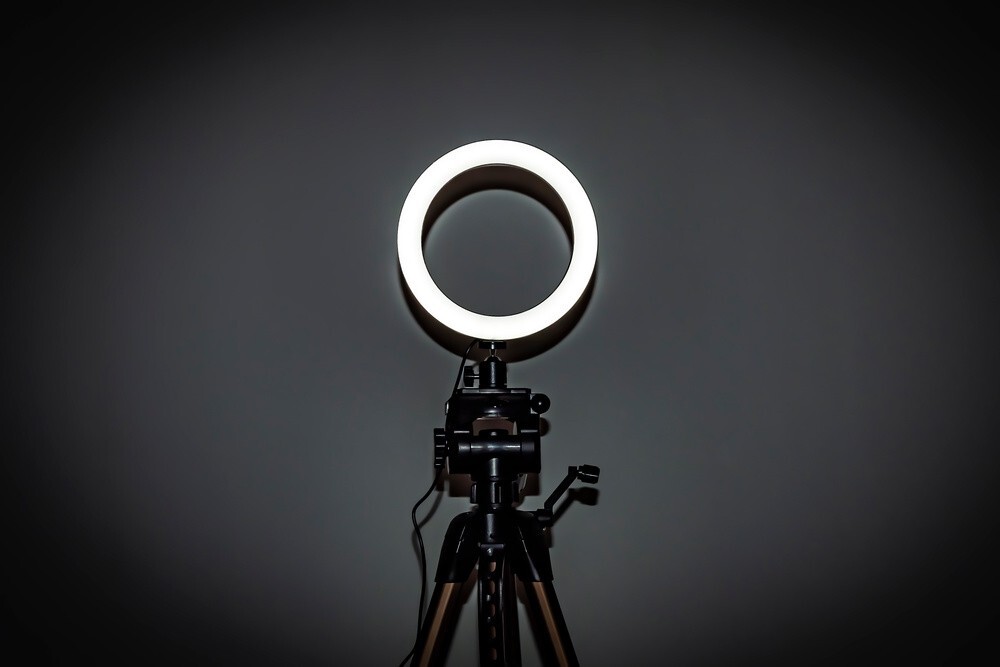 12 Best Ring Lights With Stand For Zoom, TikTok, and Vlogging