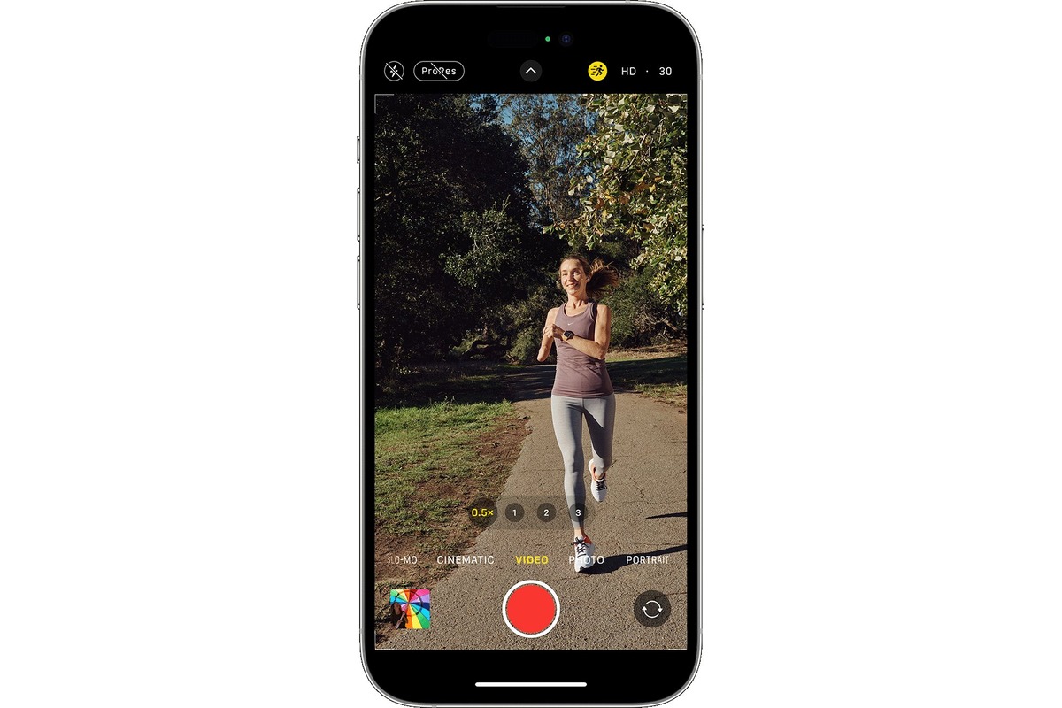 How to Zoom In and Out While Recording Video on Your iPhone CellularNews