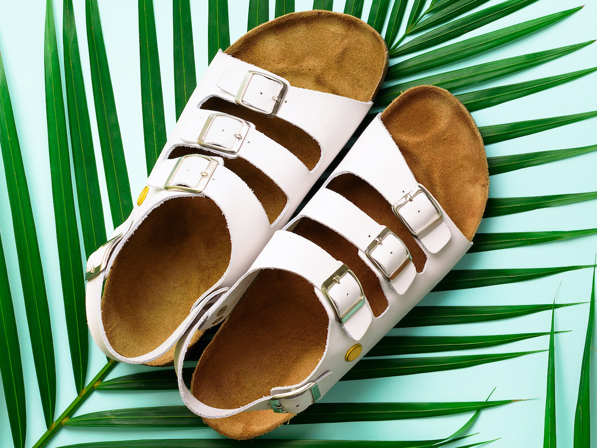 Costco Sandals [2022] Top 10 Khombu, Flojos, Kensie & More!