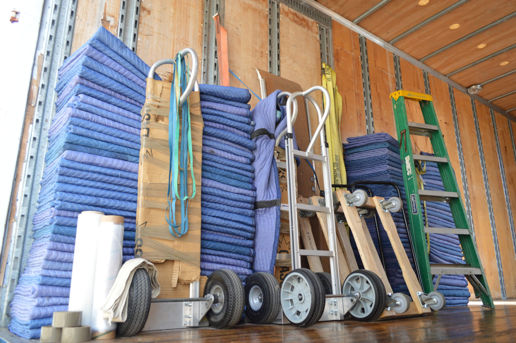 What Do Movers Do? Cento Family Moving & Storage