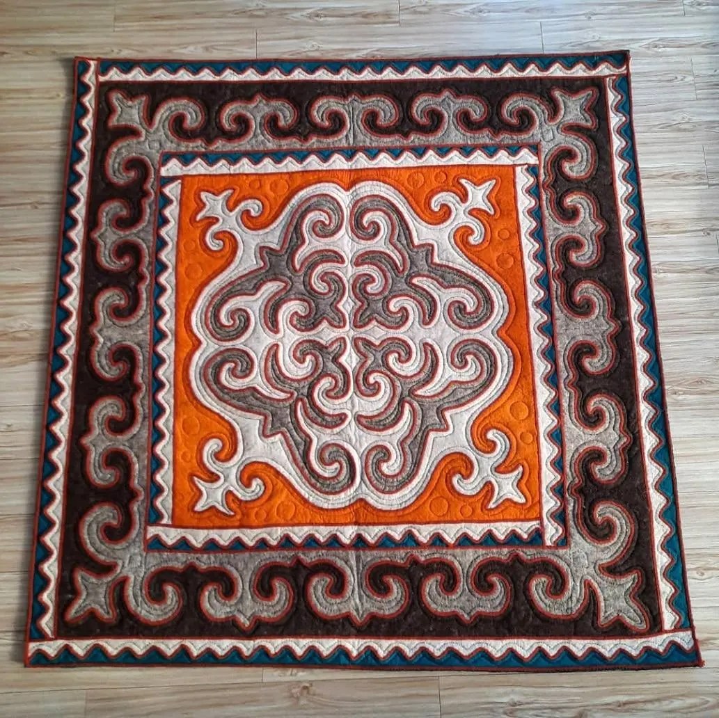 Kyrgyz craft Central Asia Tours