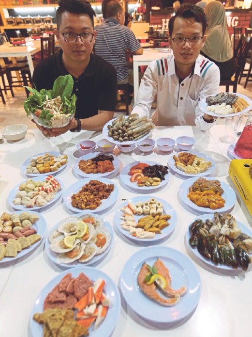 MenarikDiGombakRestoren Hot Pot King Steambot & Grill Menarik di