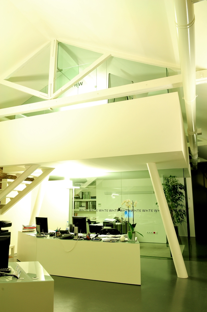 White Office Central Arquitectos