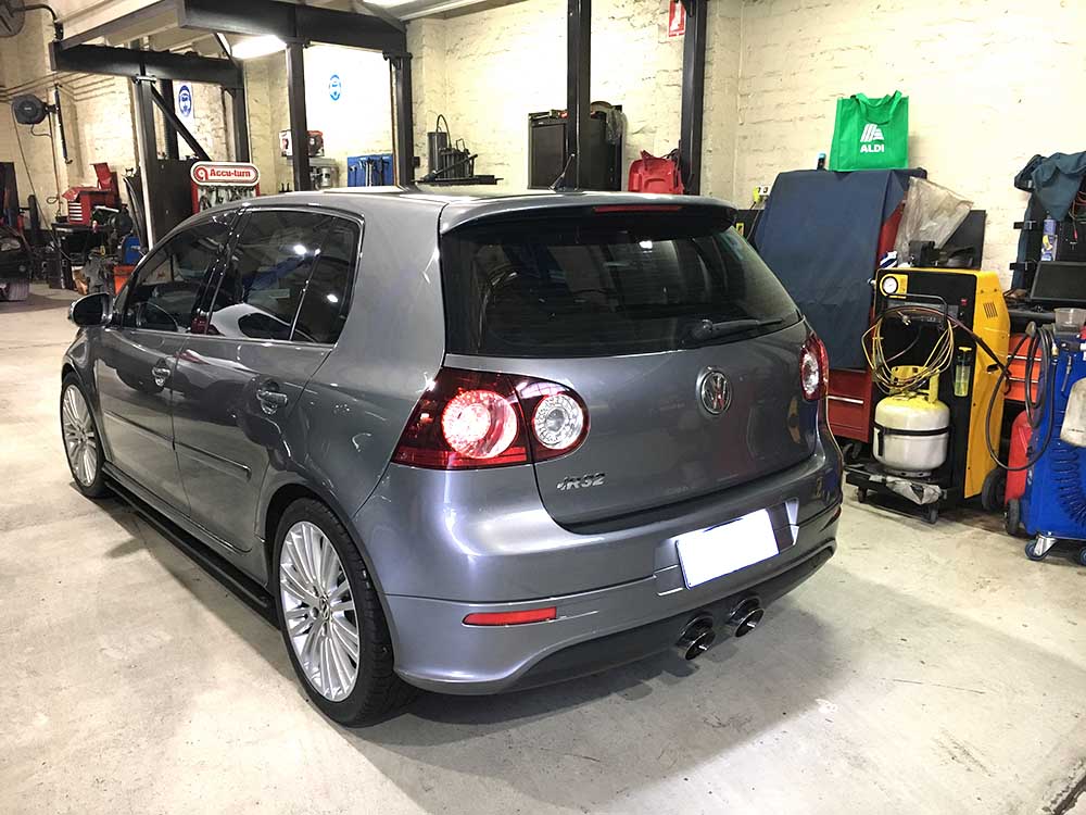 VW Service & Repair – Independent Mechanic vs VW Dealership Service