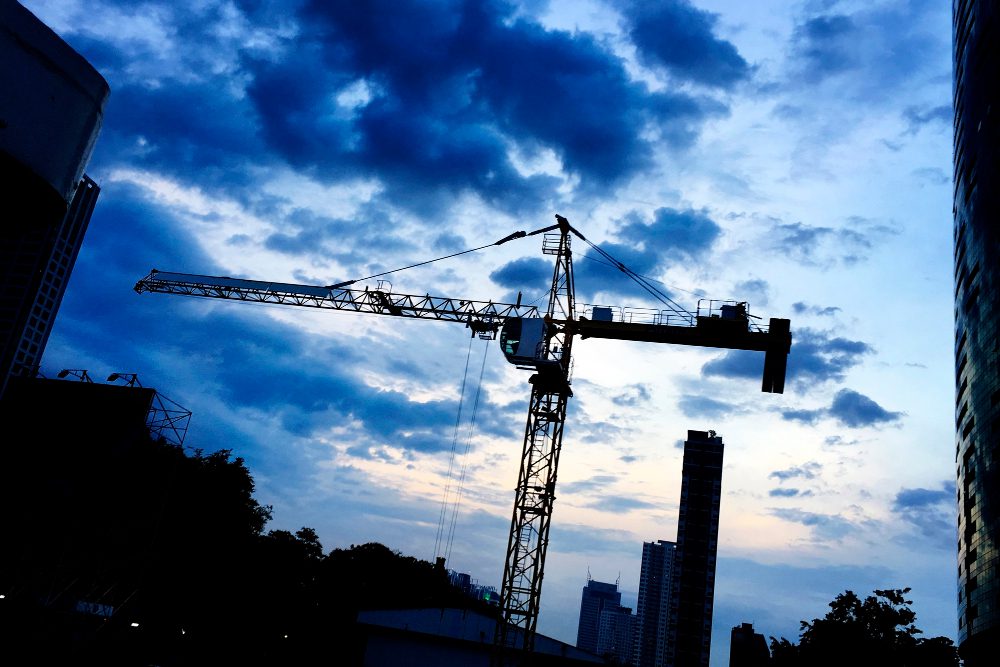What qualifications do I need to operate a crane?