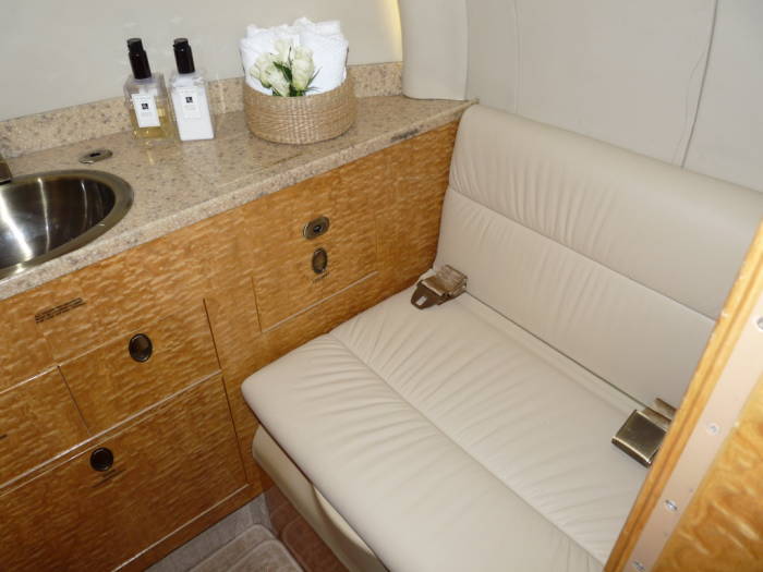 Hawker 800XP classic midsize jet review — Central Jets