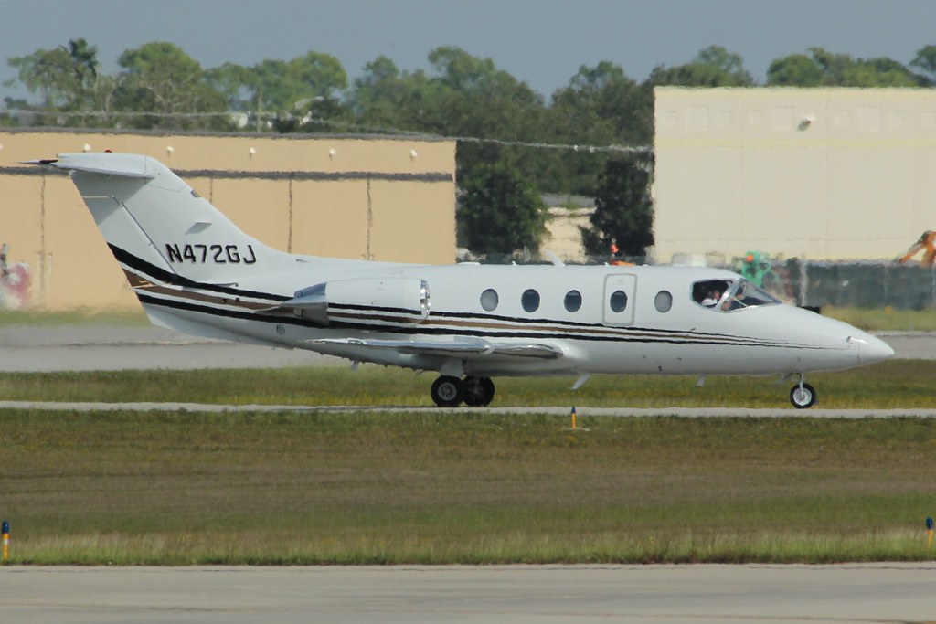 N472GJ Hawker 400XP — Central Jets