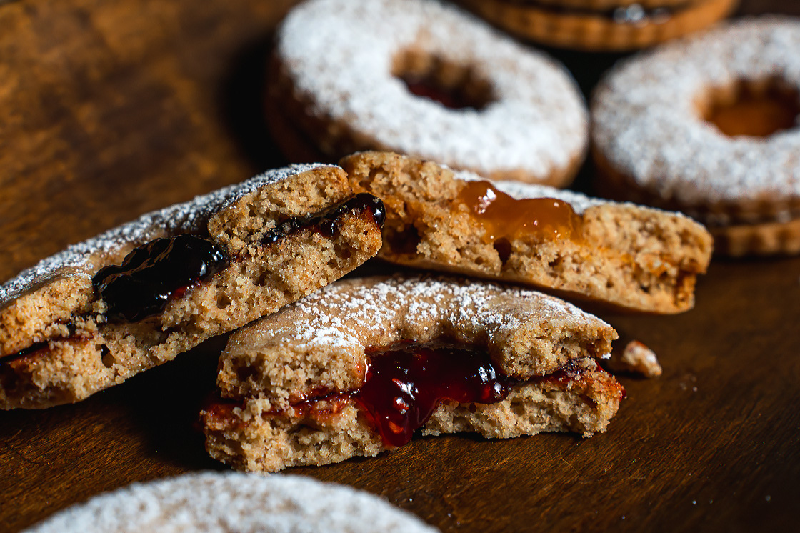 Spelt Linzer Cookies // Central Milling