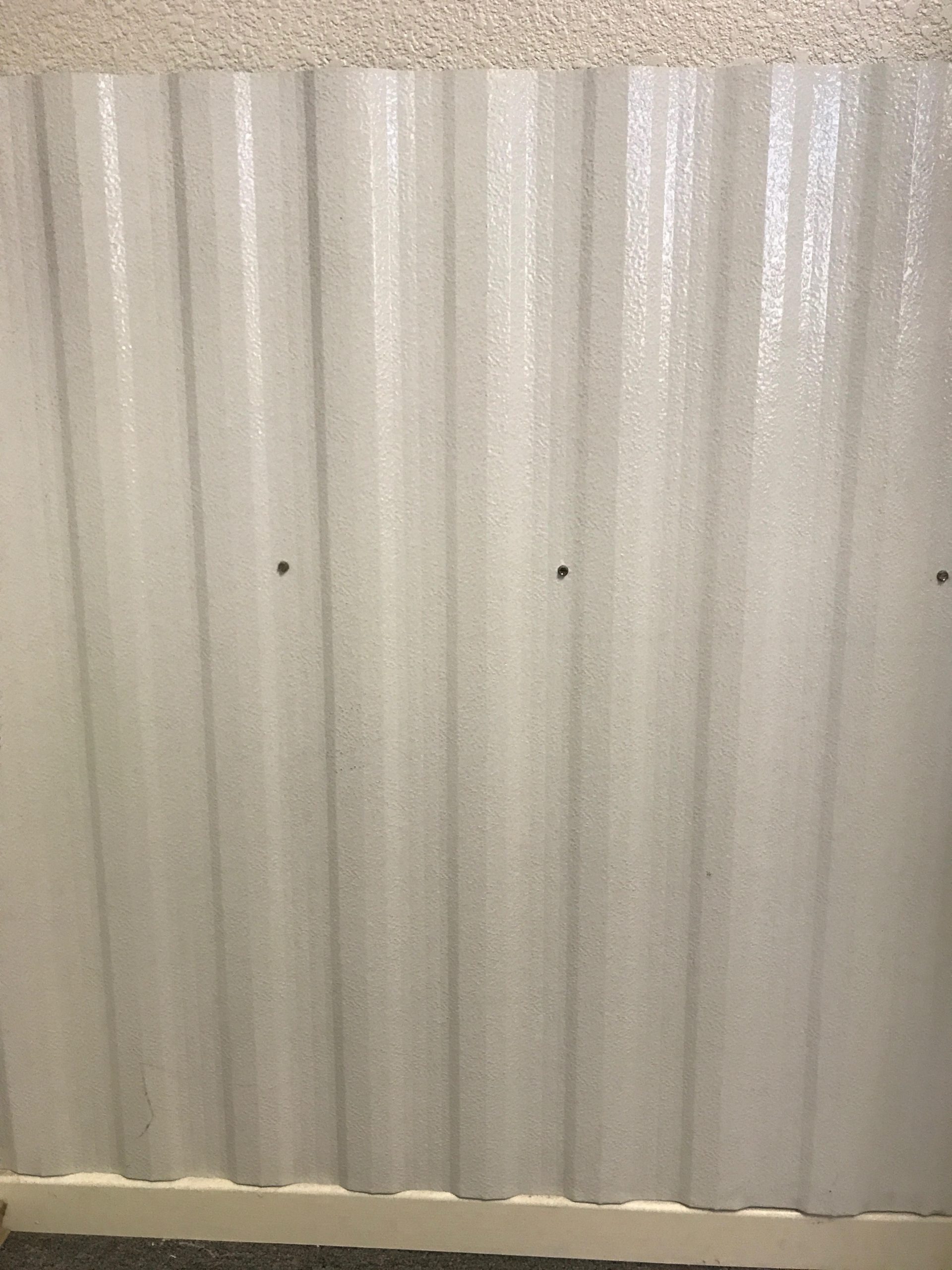 Aluminum Siding White Embossed Central Piers