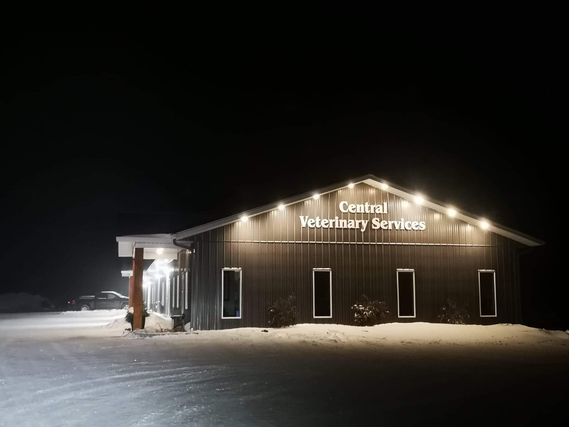 Central Veterinary Services Hospital Tour Oak Bluff, MB Veterinarian